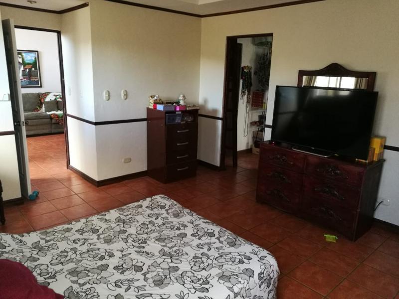 4 bed Condo For Sale in Granadilla, San Jose - thumb 8