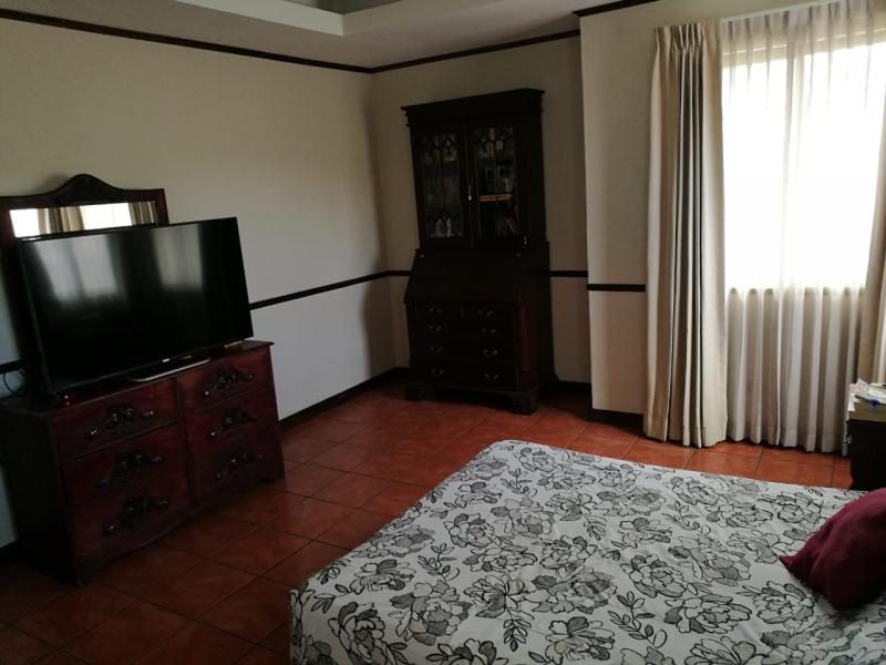 4 bed Condo For Sale in Granadilla, San Jose - thumb 7