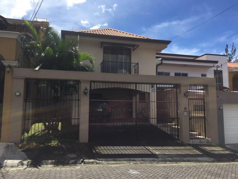 4 bed Condo For Sale in Tres Ríos, Cartago - thumb 1