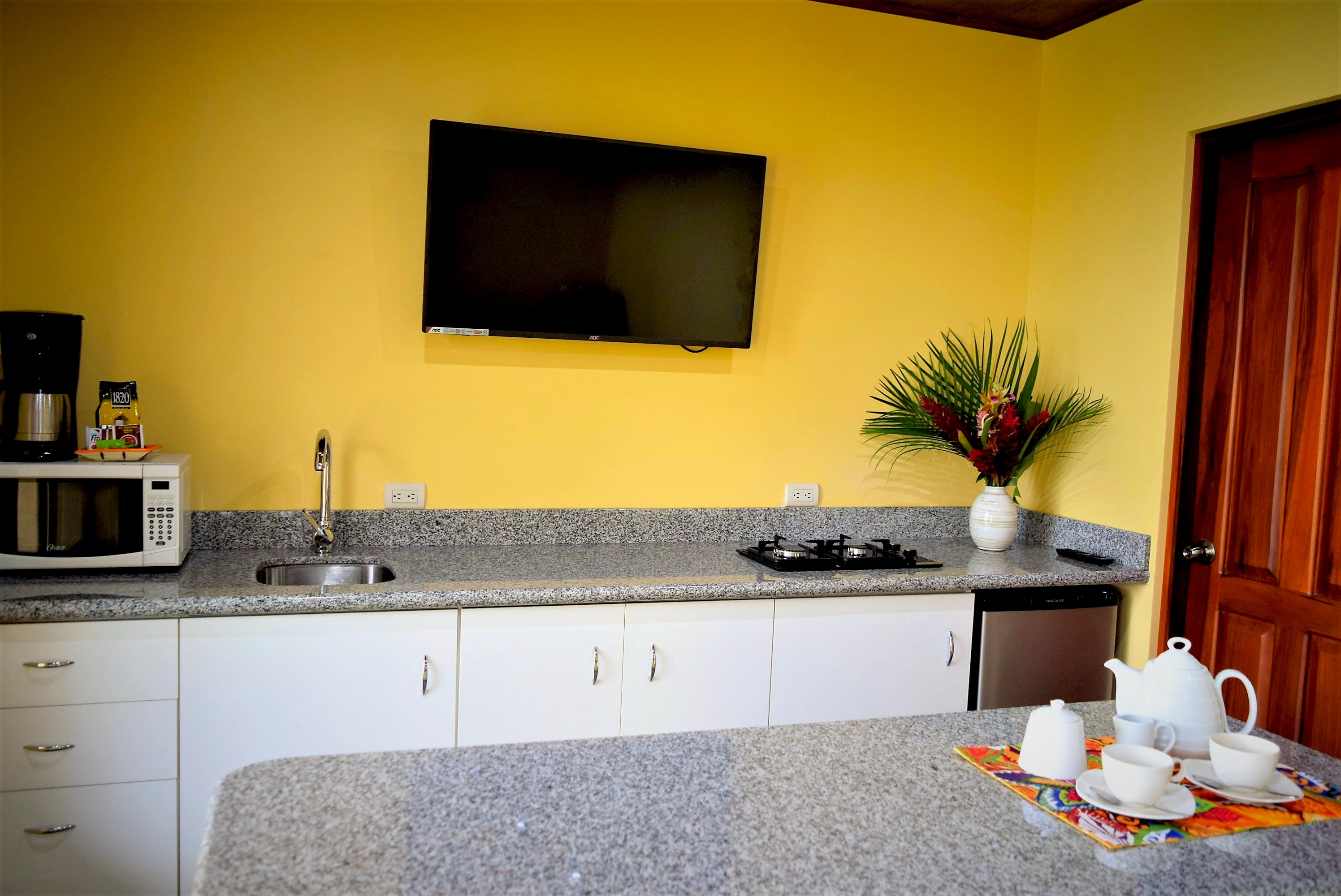 11 bed Hotel / Leisure For Sale in Lake Arenal, Guanacaste - thumb 10