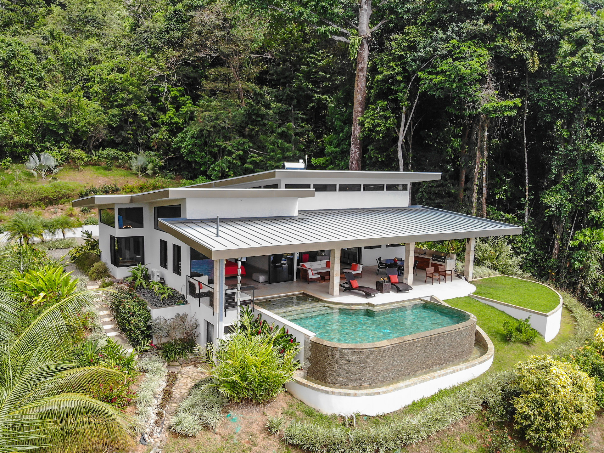 3 bed Single Family Homes For Sale in Dominical, Puntarenas - thumb 1