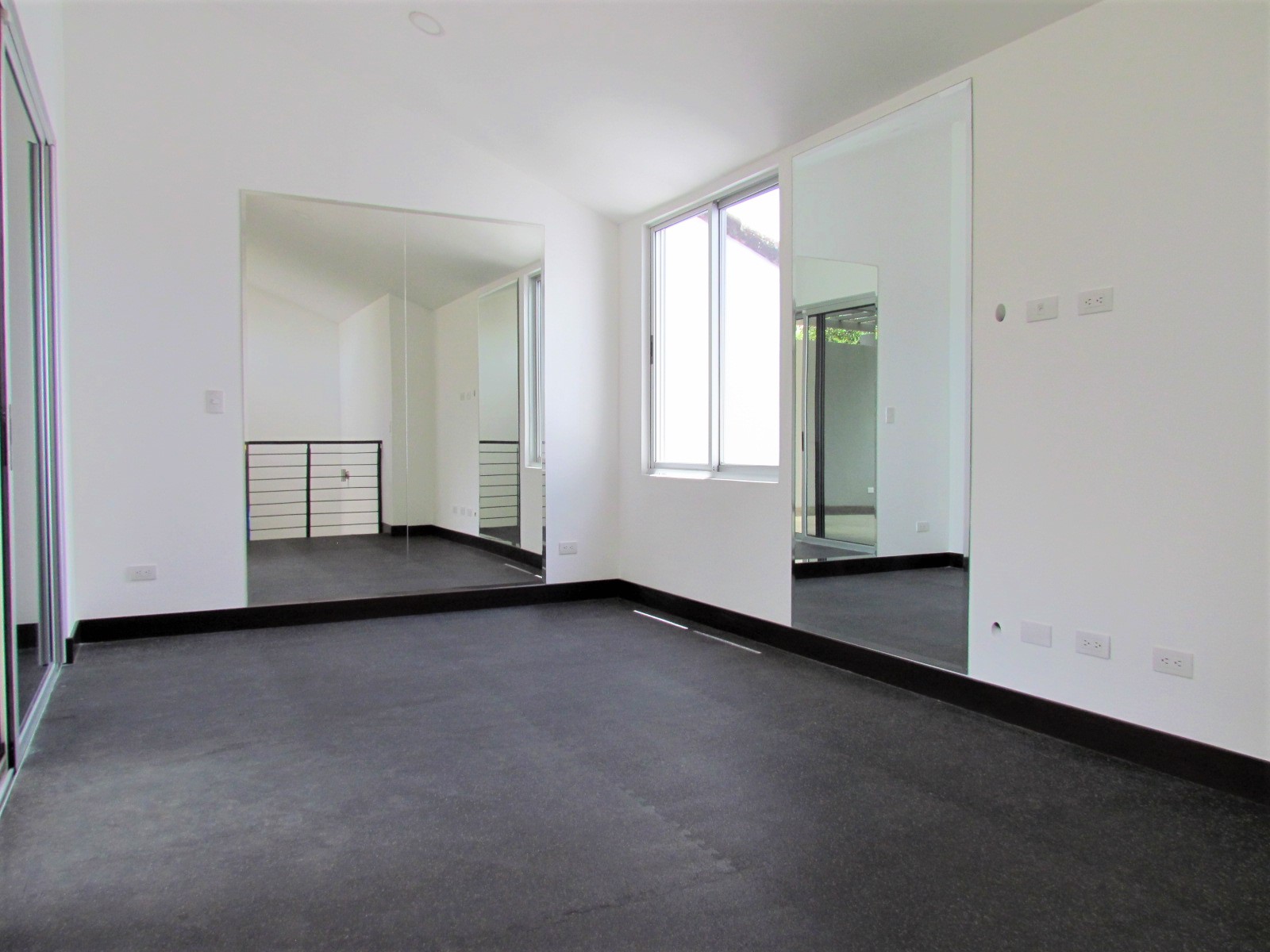 3 bed Condo For Sale in Escazu, San Jose - thumb 16