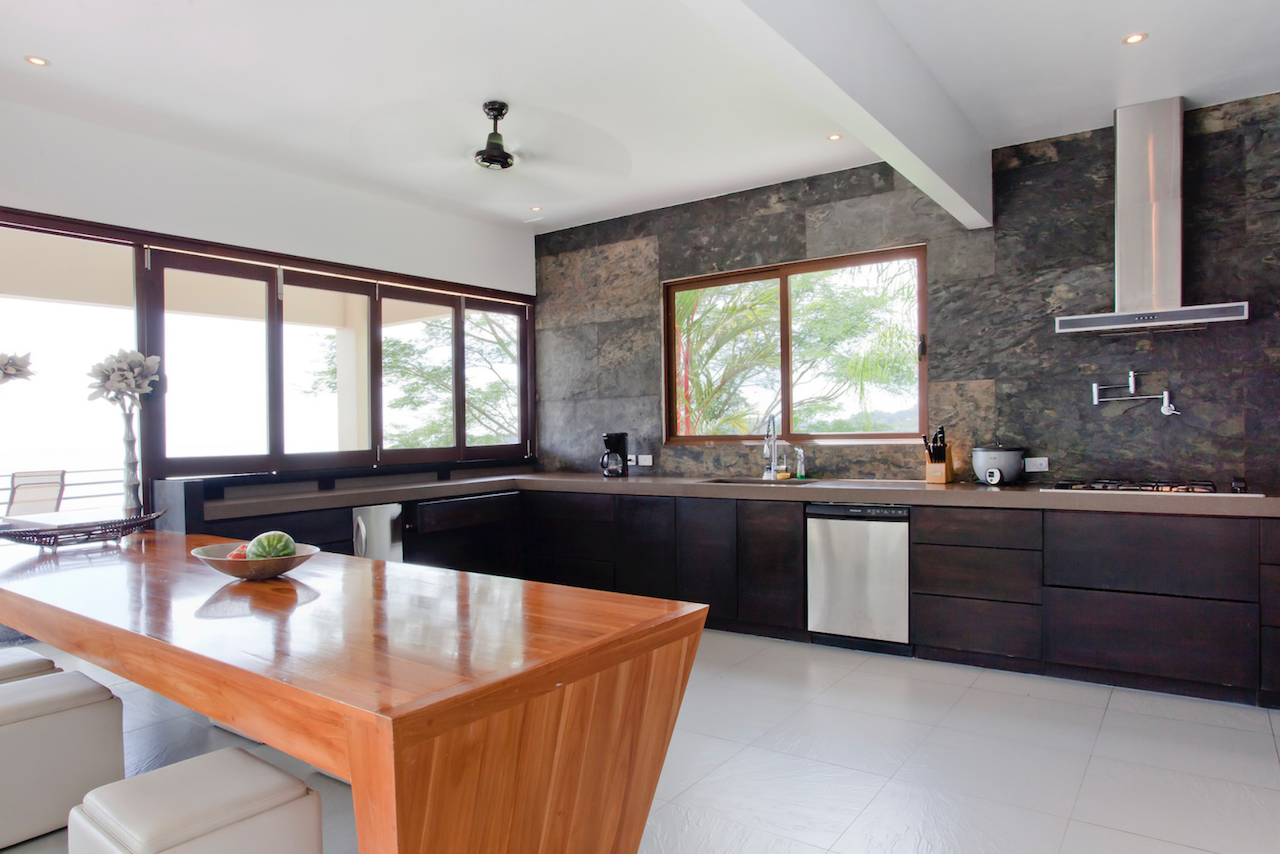 4 bed Single Family Homes For Sale in Dominical, Puntarenas - thumb 22