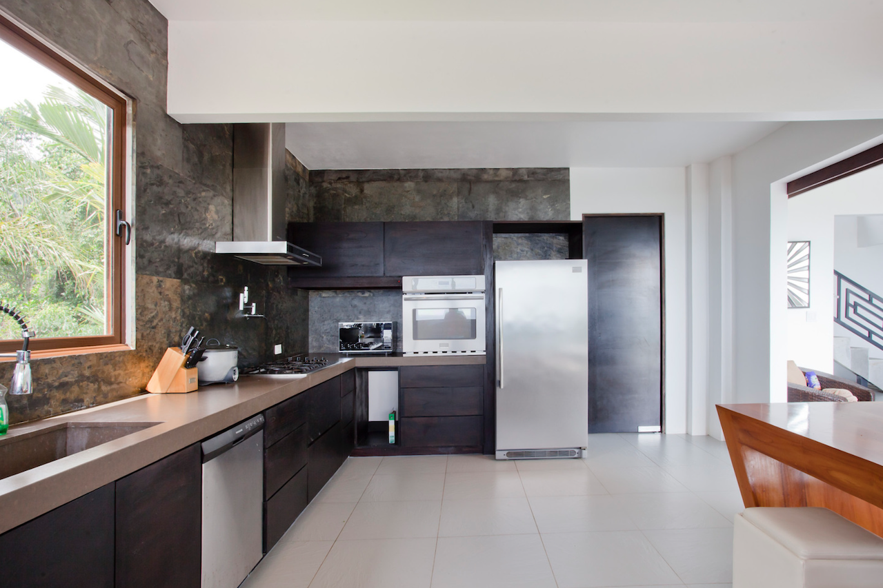 4 bed Single Family Homes For Sale in Dominical, Puntarenas - thumb 19