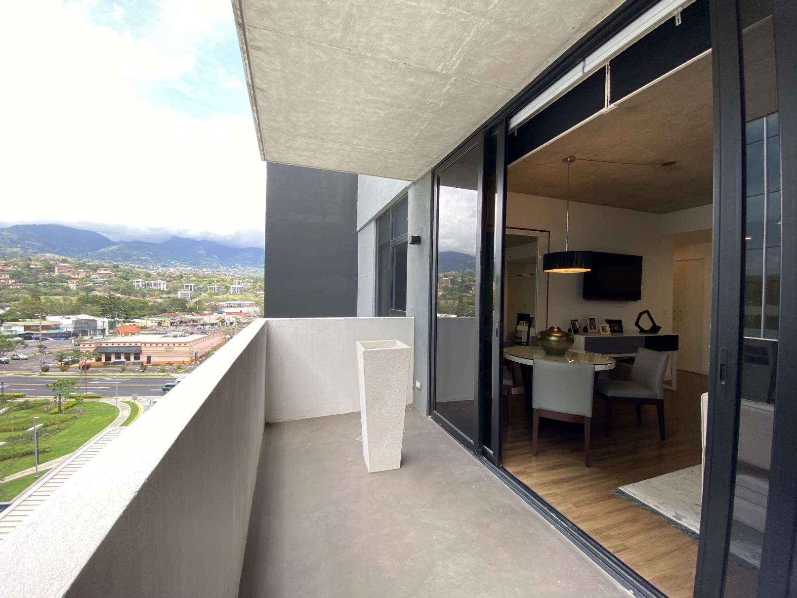 2 bed Apartment For Sale in Escazu, San Jose - thumb 5