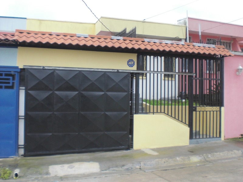 3 bed Single Family Homes For Sale in Coronado, San Jose - 1