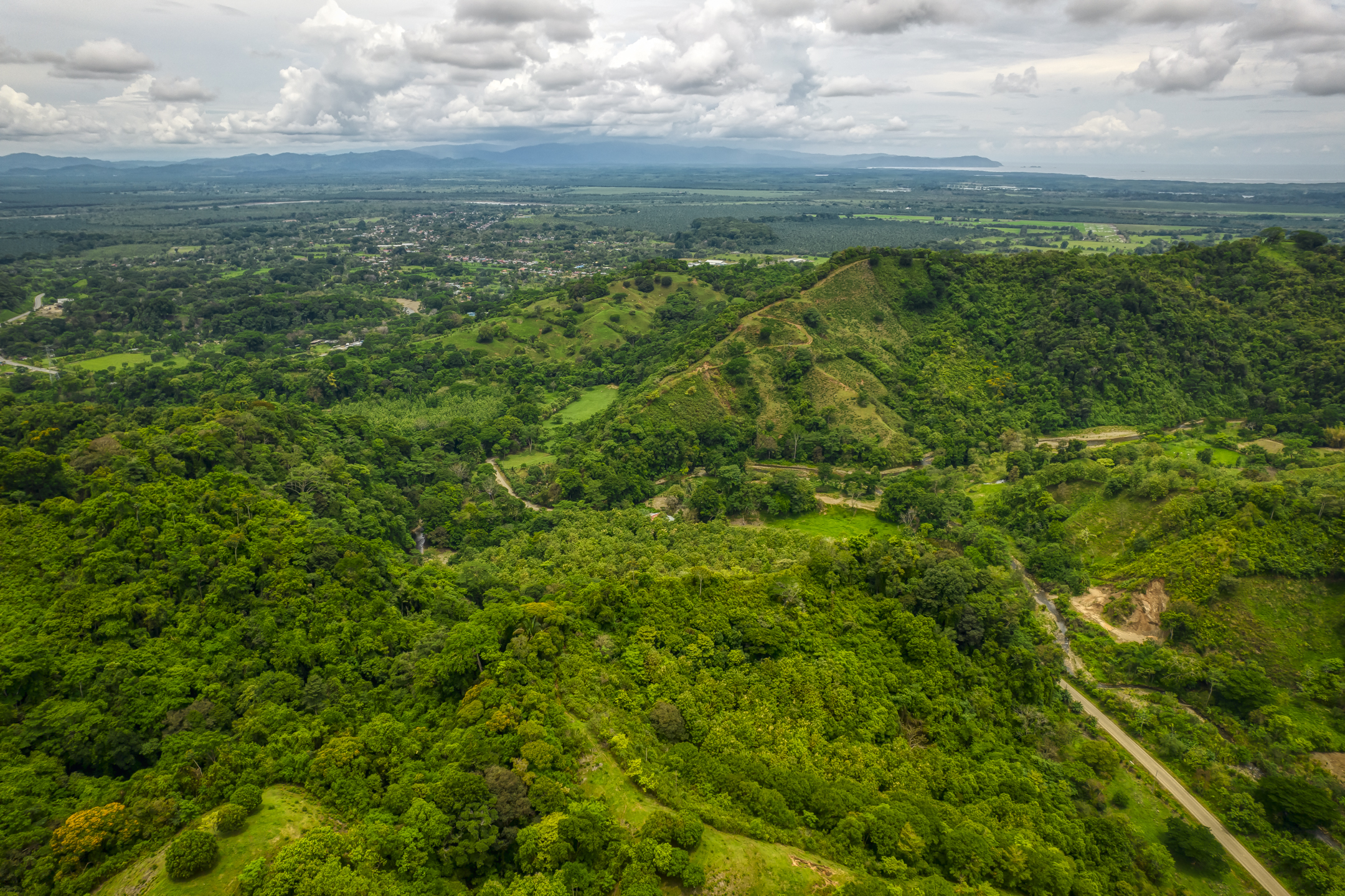 3 bed Single Family Homes For Sale in Ciudad Cortes, Puntarenas - thumb 4