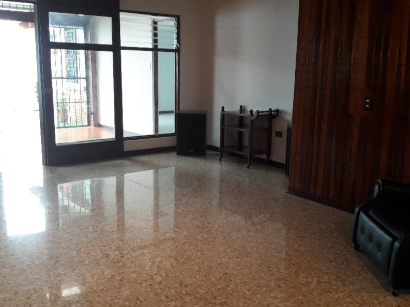 4 bed Single Family Homes For Sale in San Jose, San Jose - 1