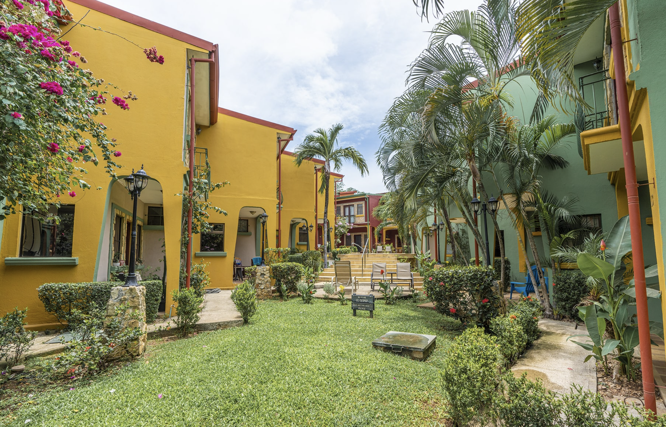 2 bed Condo For Sale in Tamarindo, Guanacaste - thumb 1