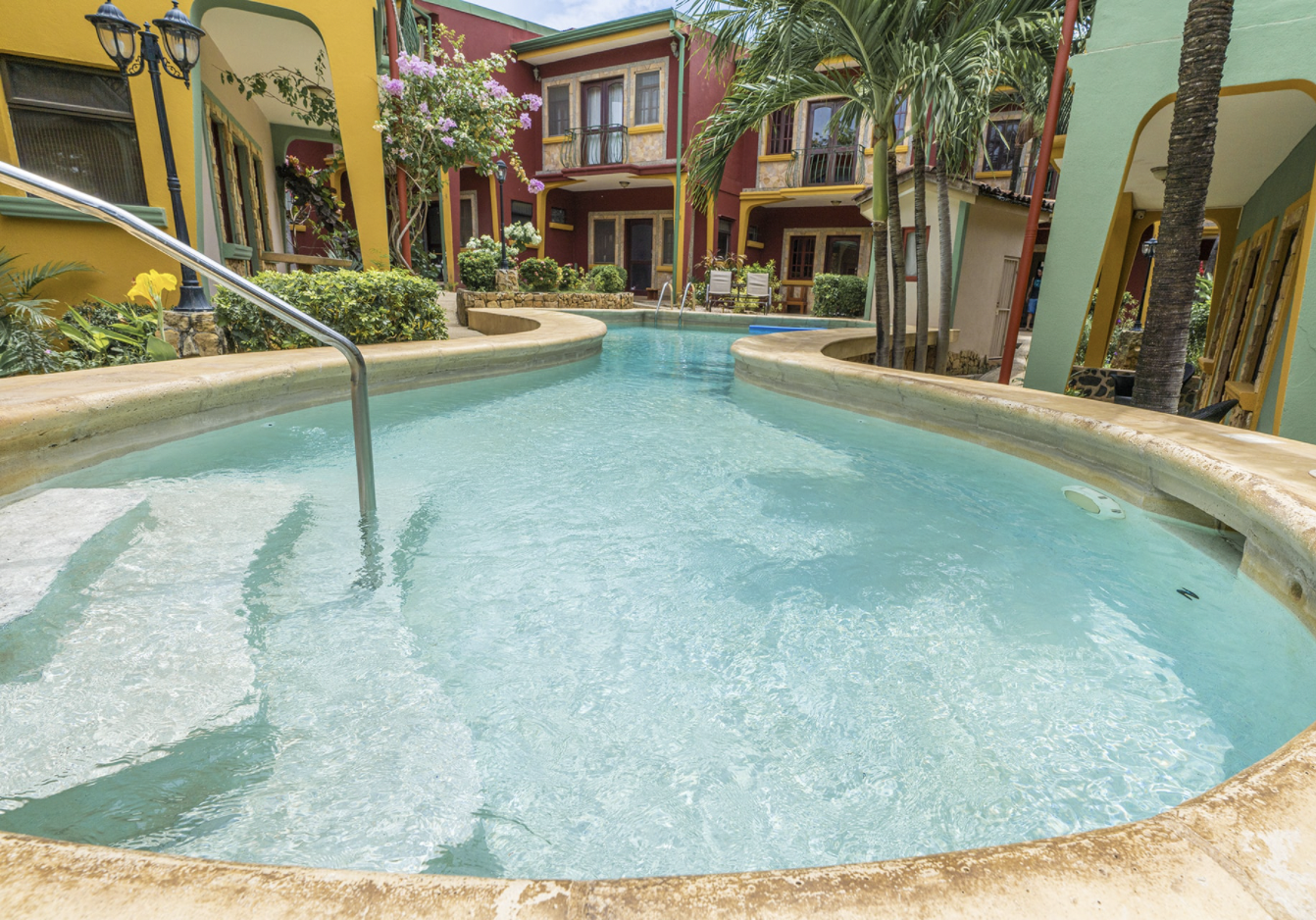 2 bed Condo For Sale in Tamarindo, Guanacaste - thumb 2