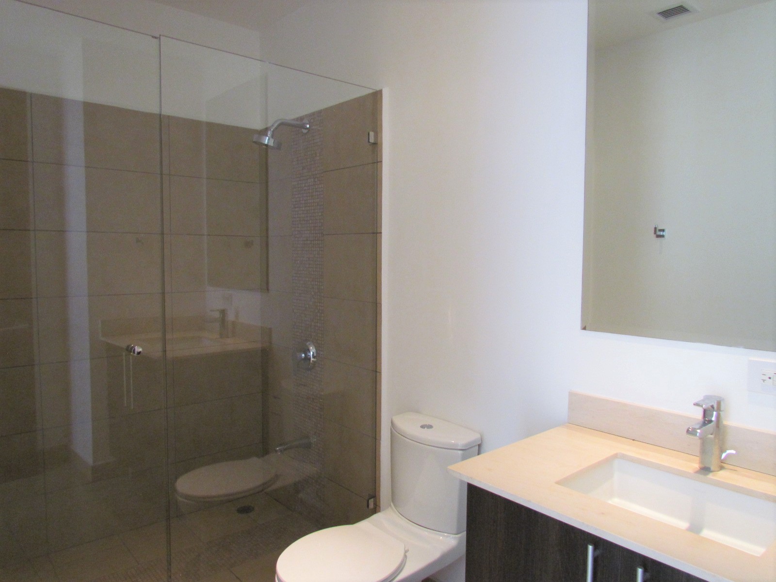 2 bed Apartment For Sale in Escazu, San Jose - thumb 11