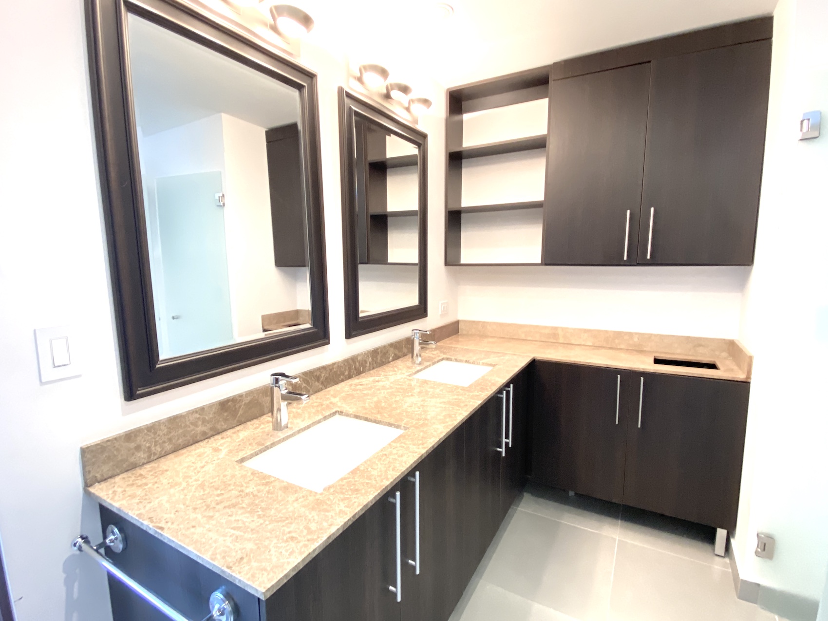 2 bed Apartment For Sale in Escazu, San Jose - thumb 3