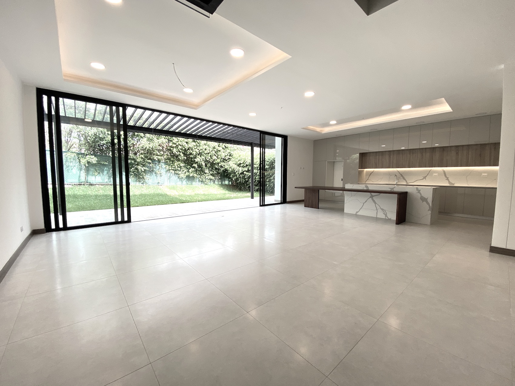 3 bed Single Family Homes For Sale in Santa Ana, San Jose - thumb 4