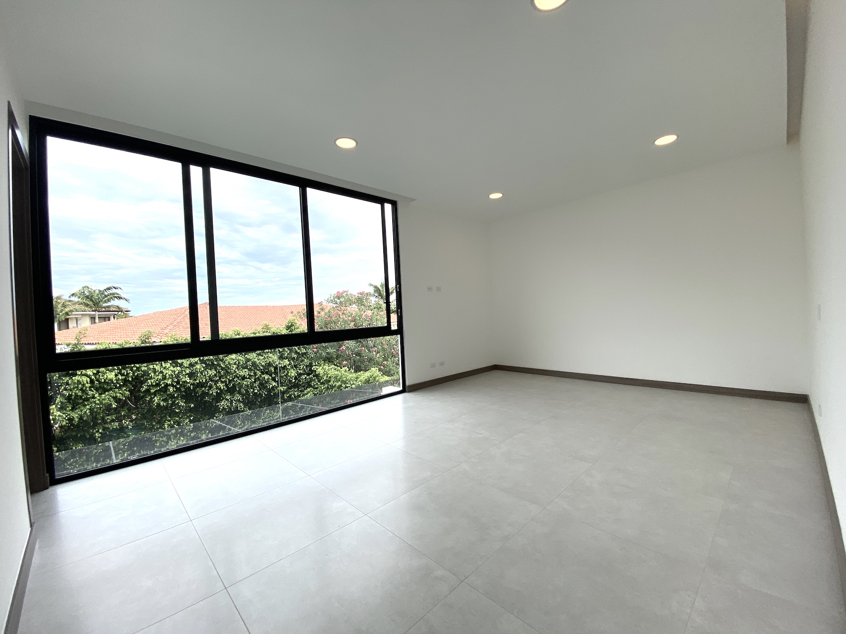 3 bed Single Family Homes For Sale in Santa Ana, San Jose - thumb 16
