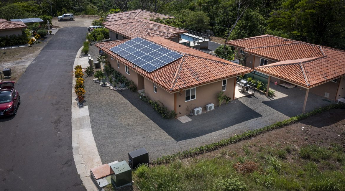 5 bed Single Family Homes For Sale in Playa Flamingo, Guanacaste - thumb 2