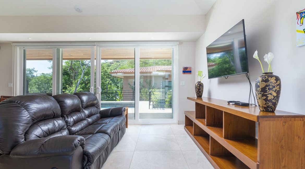 5 bed Single Family Homes For Sale in Playa Flamingo, Guanacaste - thumb 8