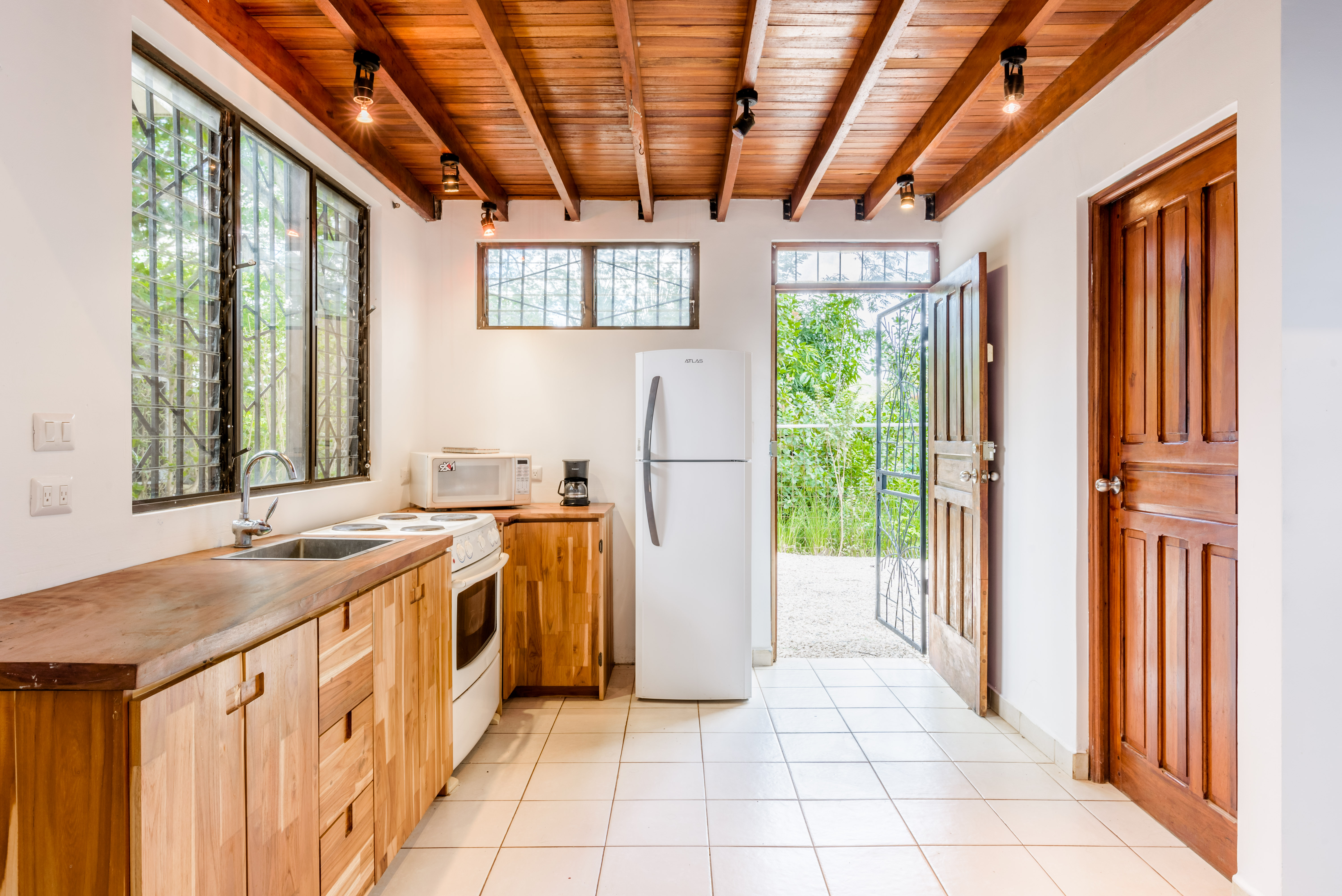 1 bed Single Family Homes For Sale in Tamarindo, Guanacaste - thumb 16