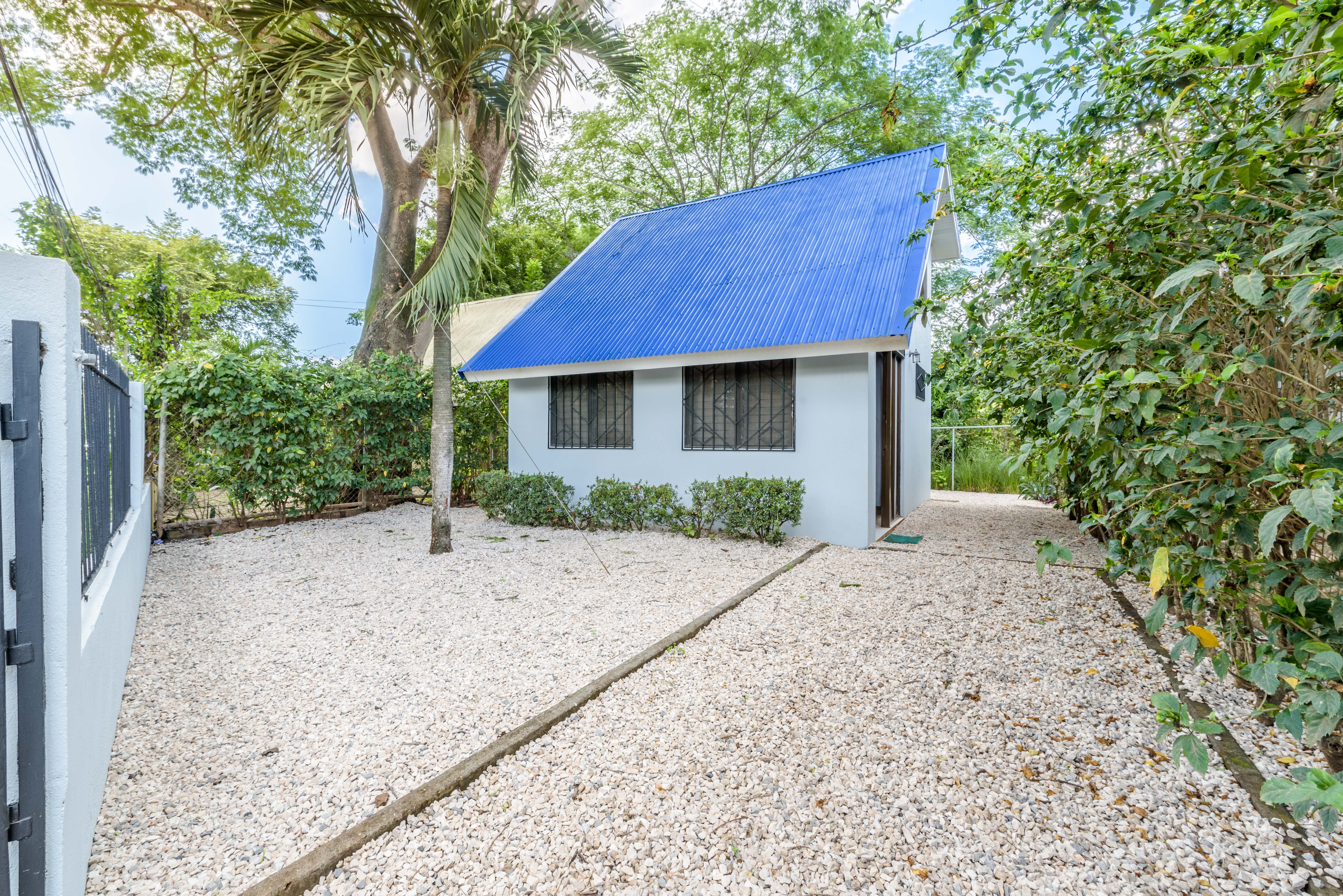 1 bed Single Family Homes For Sale in Tamarindo, Guanacaste - thumb 2