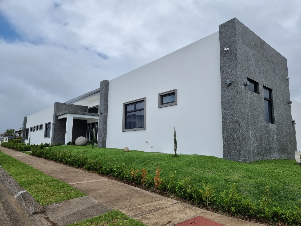 5 bed Single Family Homes For Sale in Heredia, Heredia - thumb 2