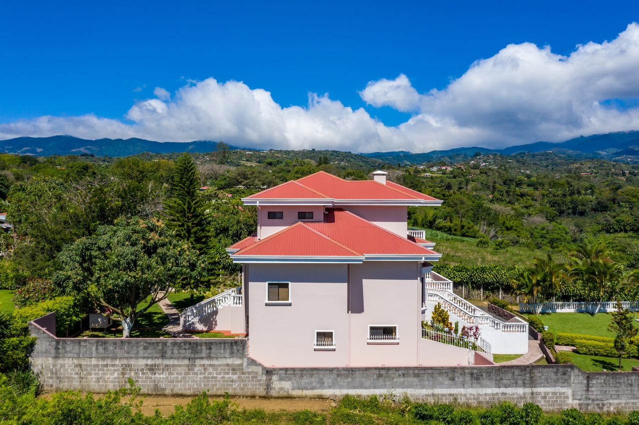 9 bed Single Family Homes For Sale in Grecia, Alajuela - thumb 24