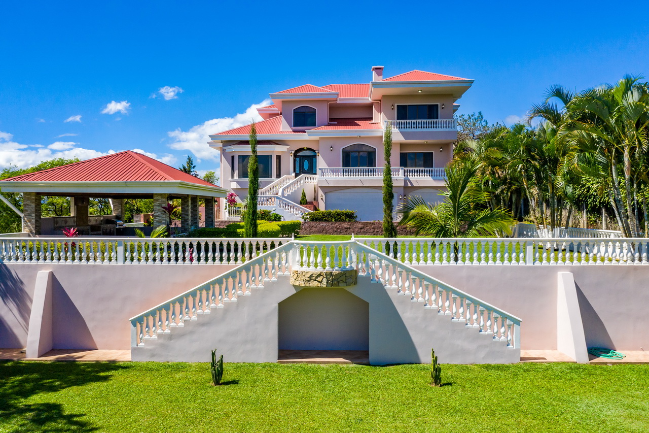 9 bed Single Family Homes For Sale in Grecia, Alajuela - thumb 27