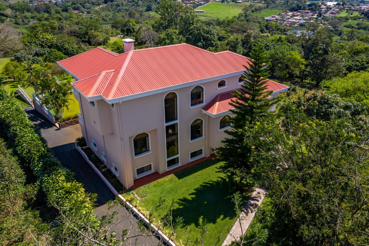 9 bed Single Family Homes For Sale in Grecia, Alajuela - thumb 25