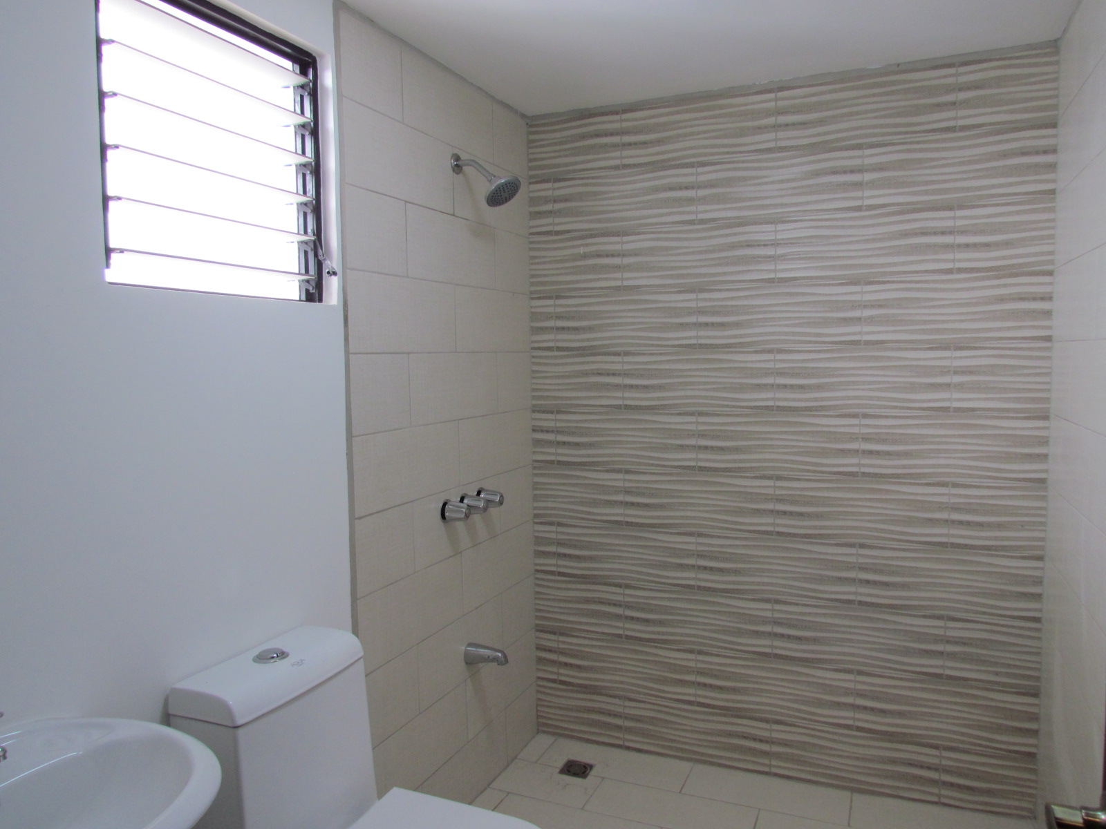 3 bed Single Family Homes For Sale in Escazu, San Jose - thumb 16