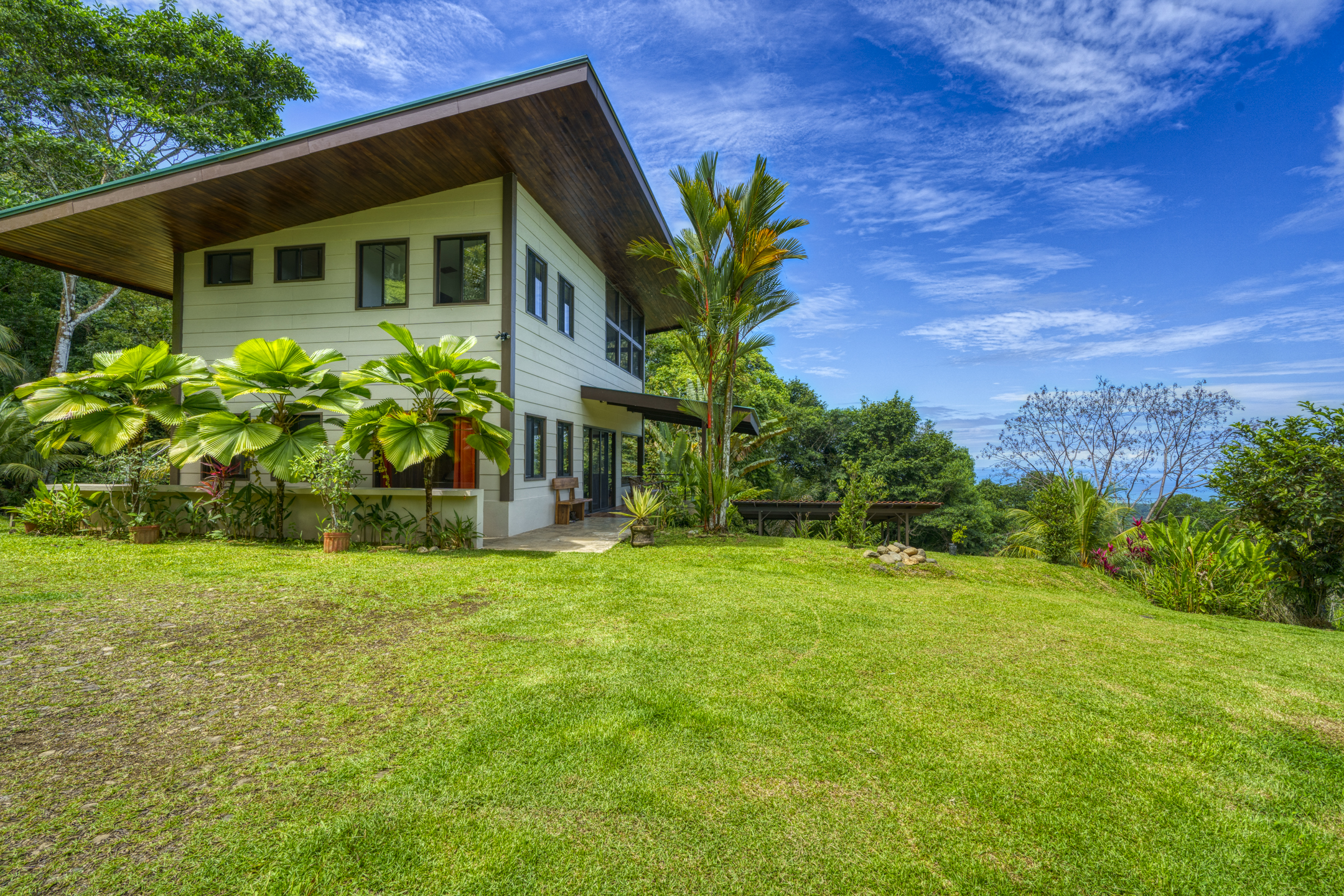 8 bed Single Family Homes For Sale in Matapalo, Puntarenas - thumb 11