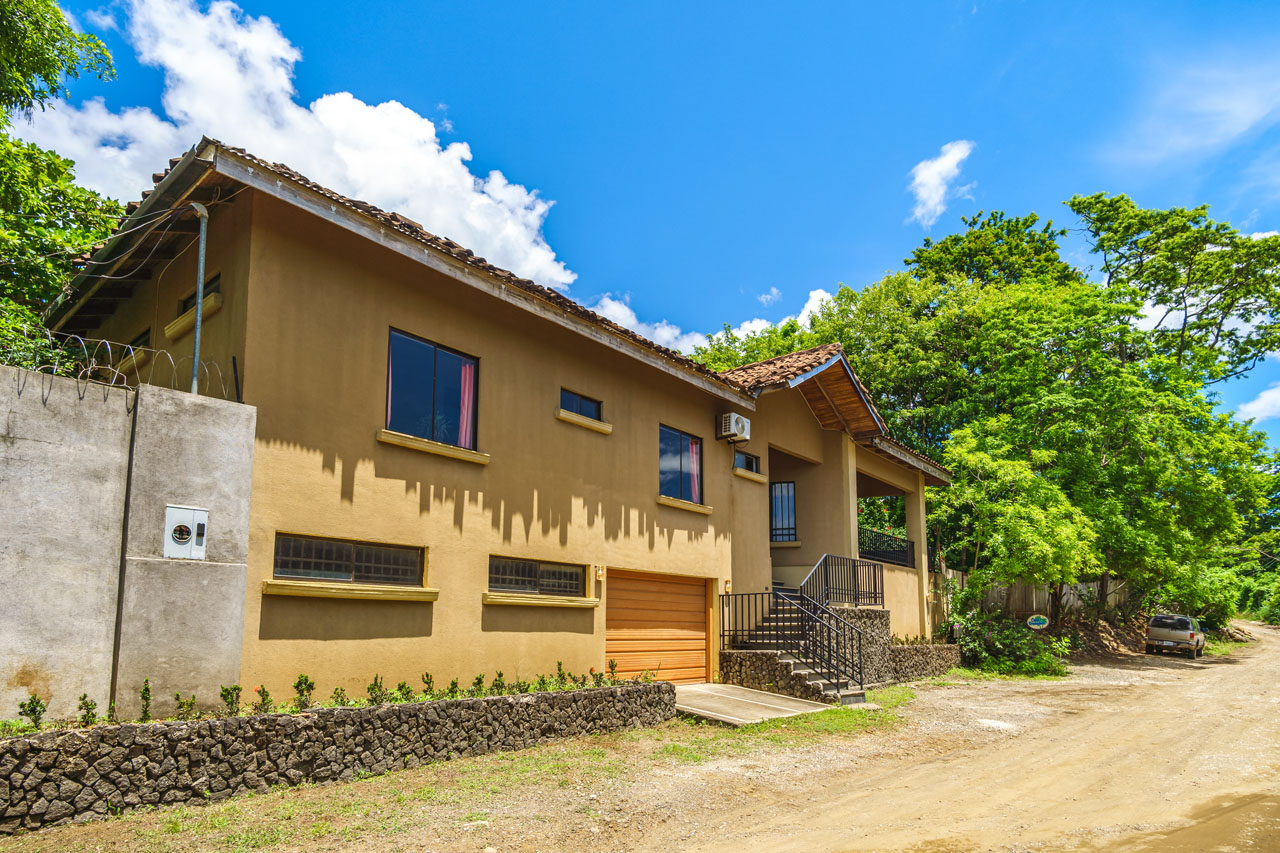 8 bed Commercial For Sale in Tamarindo, Guanacaste - thumb 4