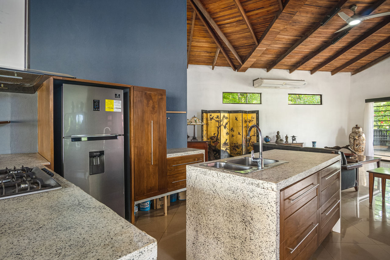 8 bed Commercial For Sale in Tamarindo, Guanacaste - thumb 6