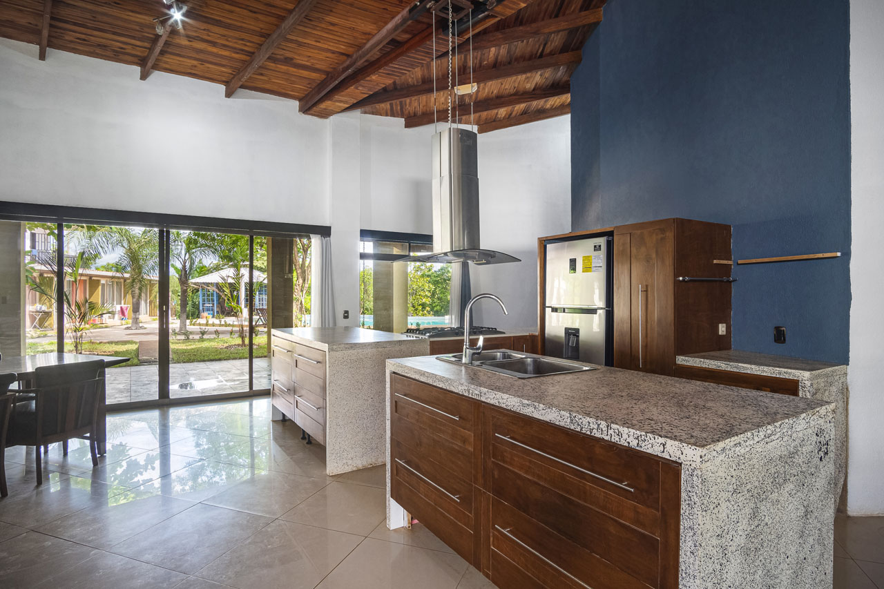 8 bed Commercial For Sale in Tamarindo, Guanacaste - thumb 10