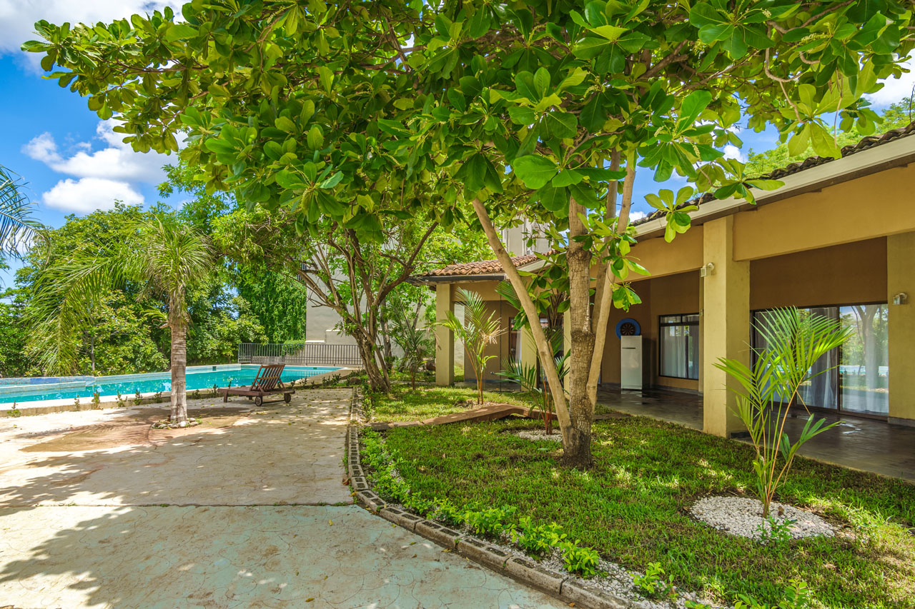 8 bed Commercial For Sale in Tamarindo, Guanacaste - thumb 14