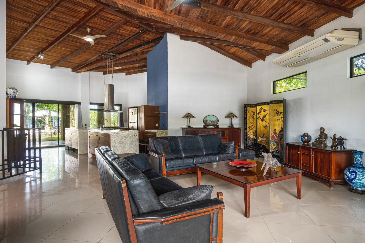 8 bed Commercial For Sale in Tamarindo, Guanacaste - thumb 9