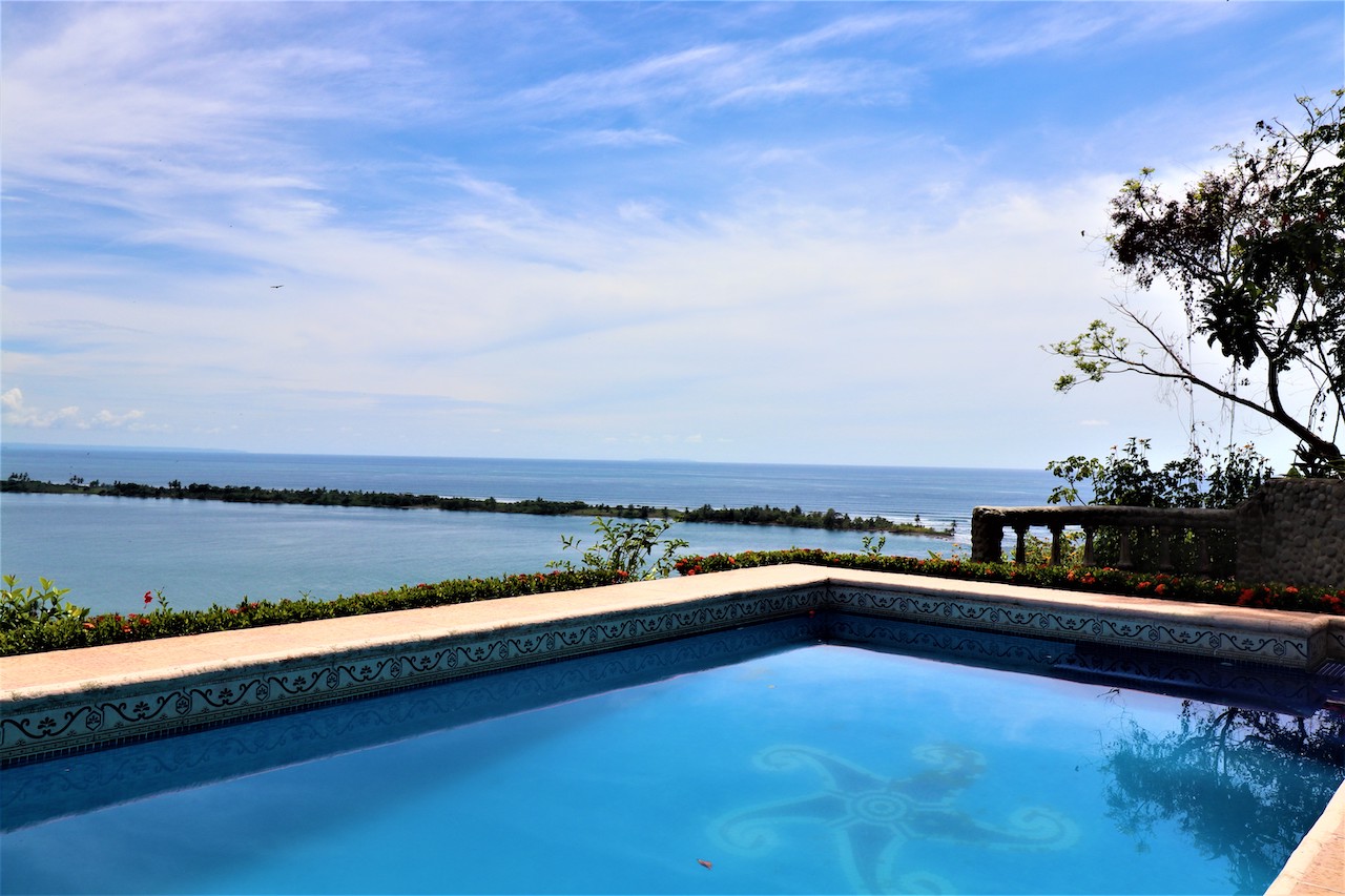 11 bed Hotel / Leisure For Sale in Ojochal, Puntarenas - thumb 3