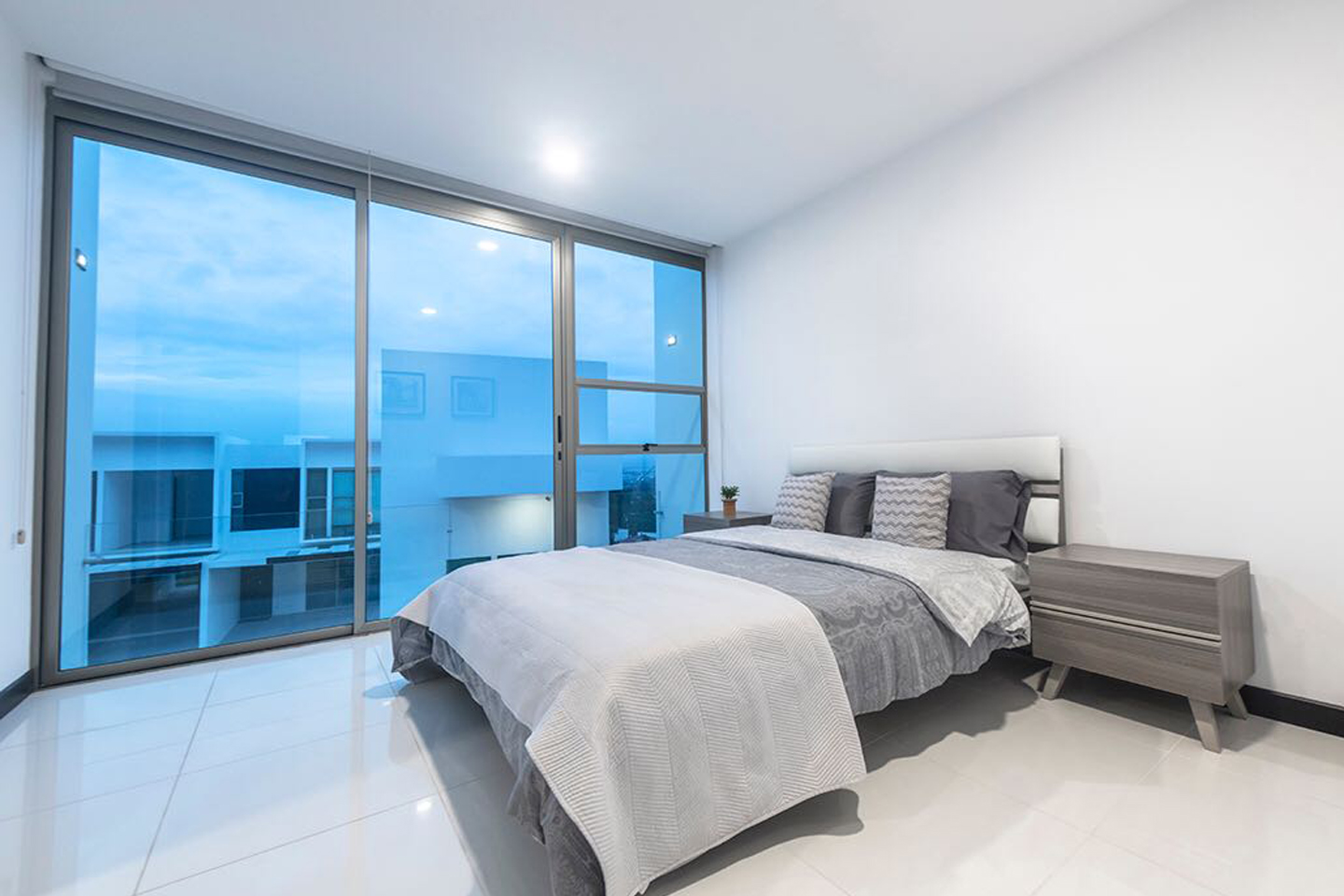 3 bed Condo For Sale in Escazu, San Jose - thumb 8
