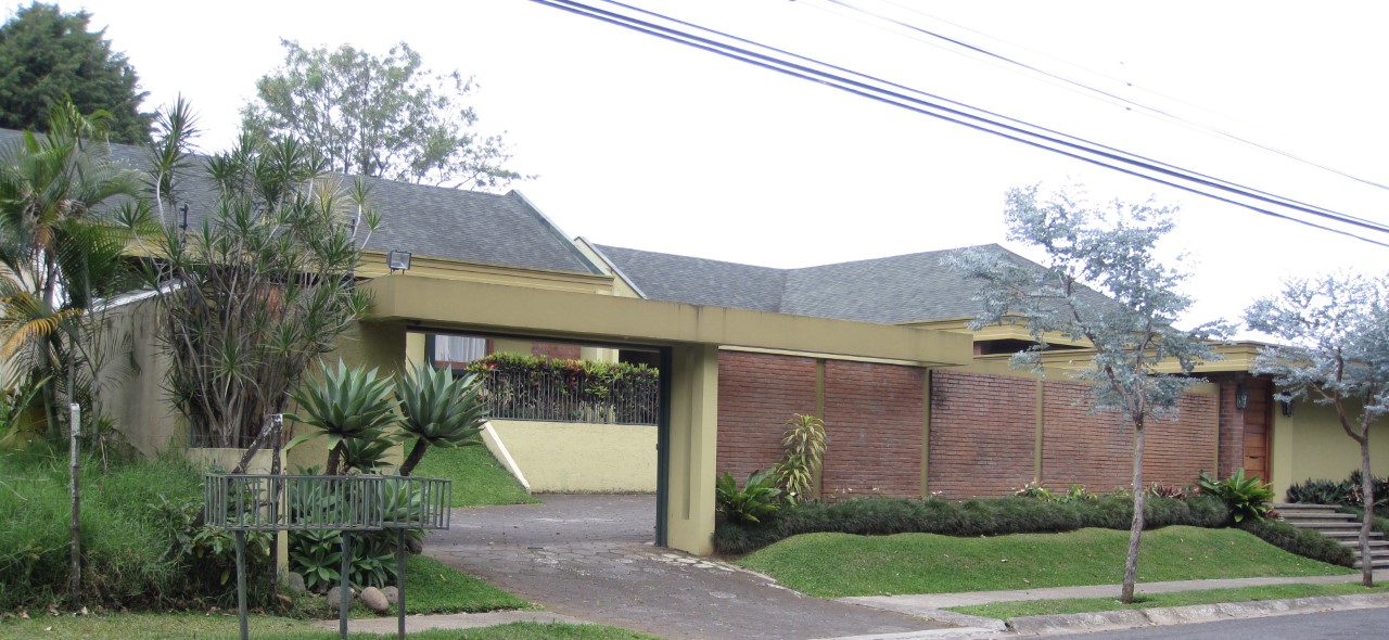 3 bed Single Family Homes For Sale in Curridabat, San Jose - thumb 2