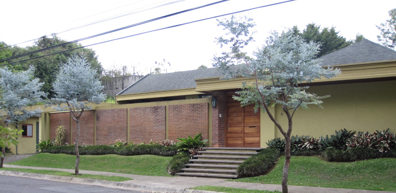 3 bed Single Family Homes For Sale in Curridabat, San Jose - thumb 1