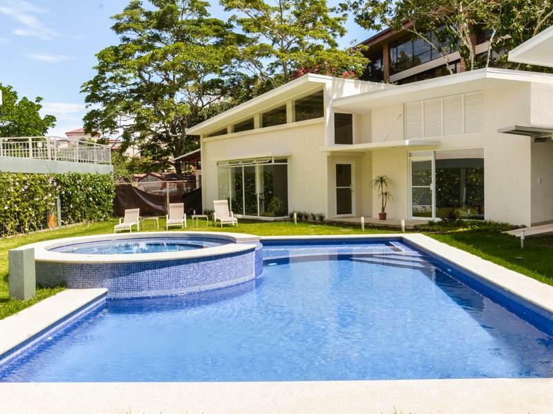 3 bed Apartment For Rent in Escazu, San Jose - thumb 1