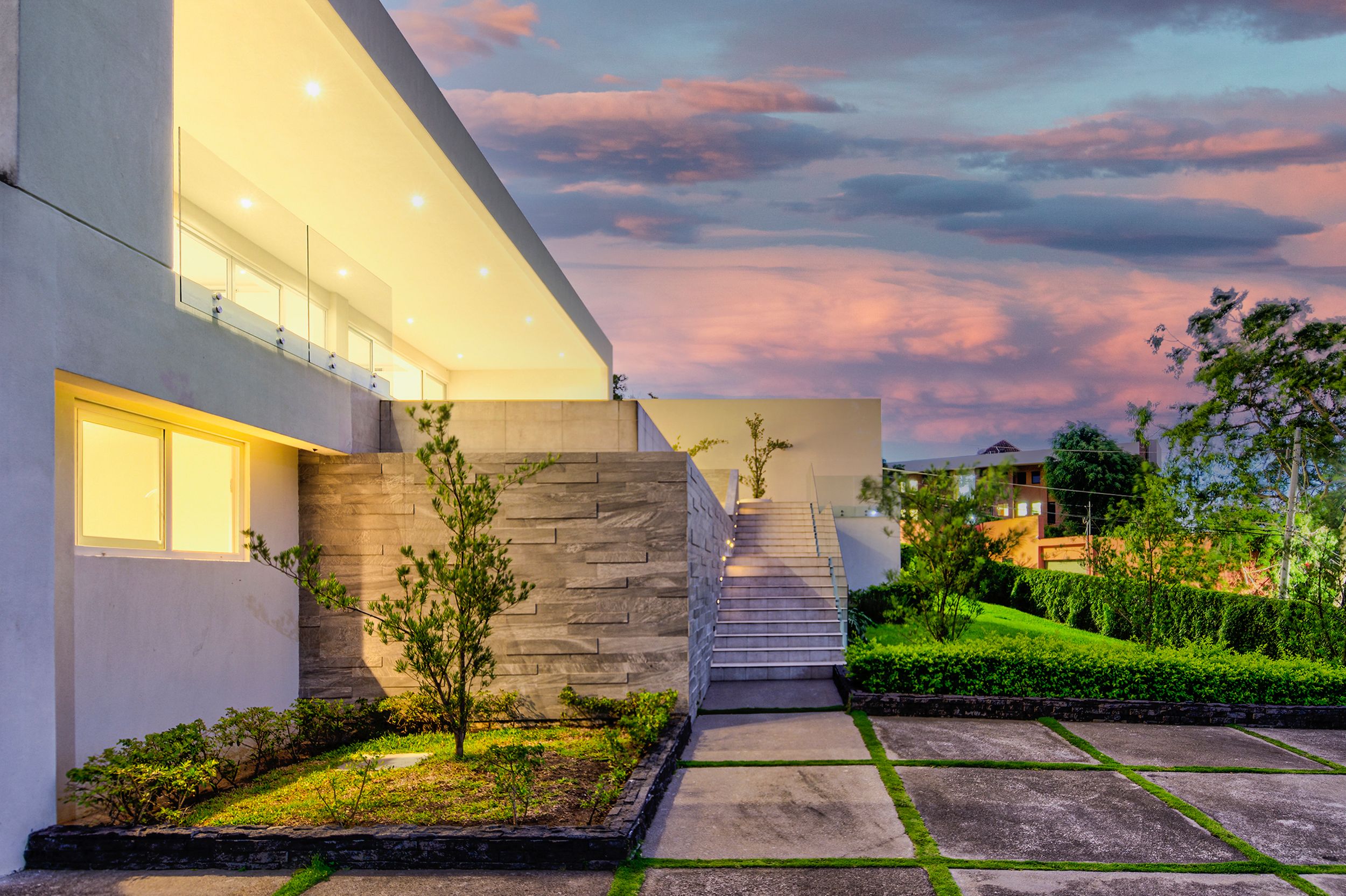 4 bed Single Family Homes For Sale in Escazu, San Jose - thumb 7