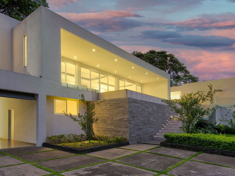 4 bed Single Family Homes For Sale in Escazu, San Jose - thumb 3