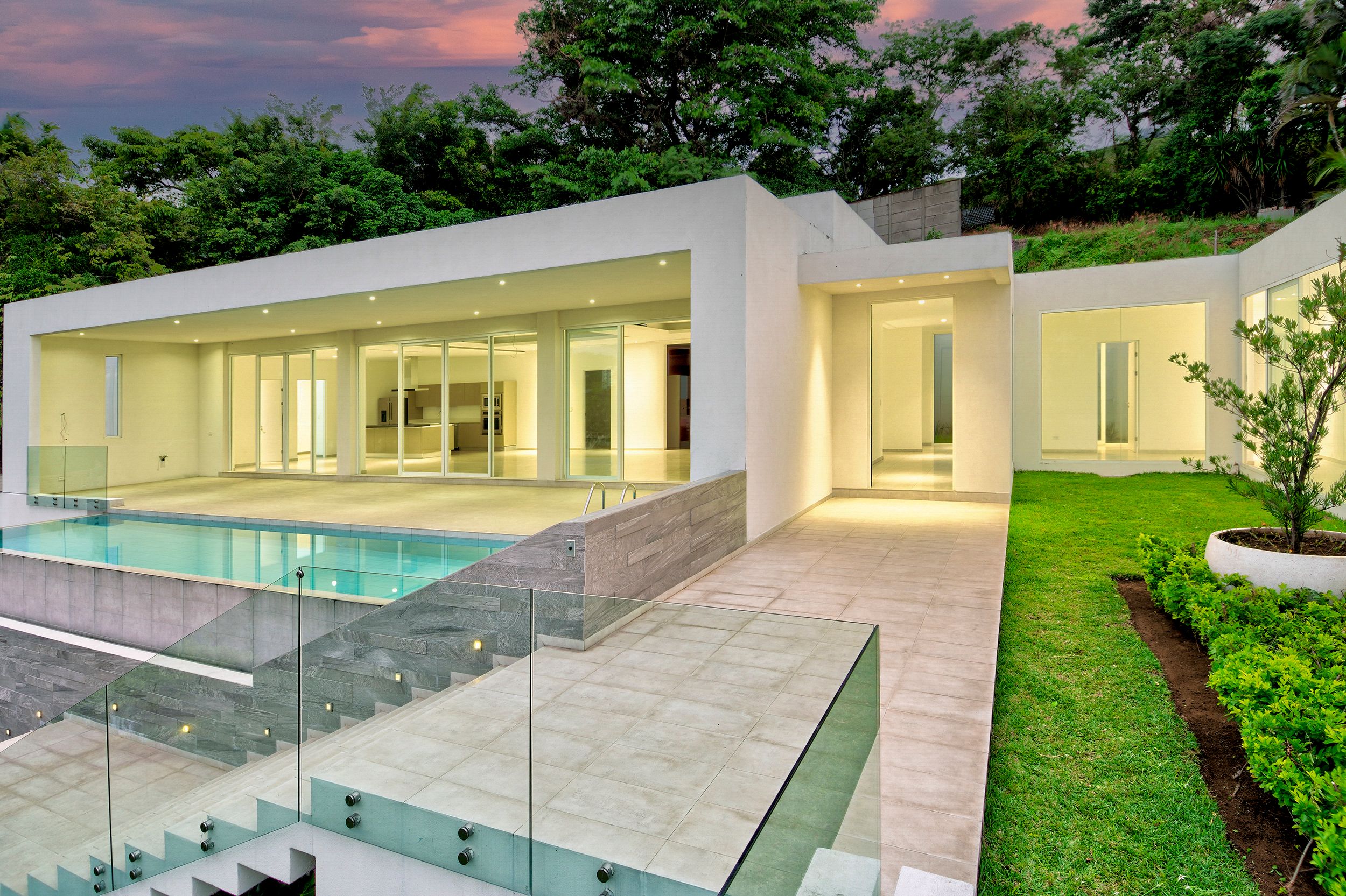 4 bed Single Family Homes For Sale in Escazu, San Jose - thumb 6