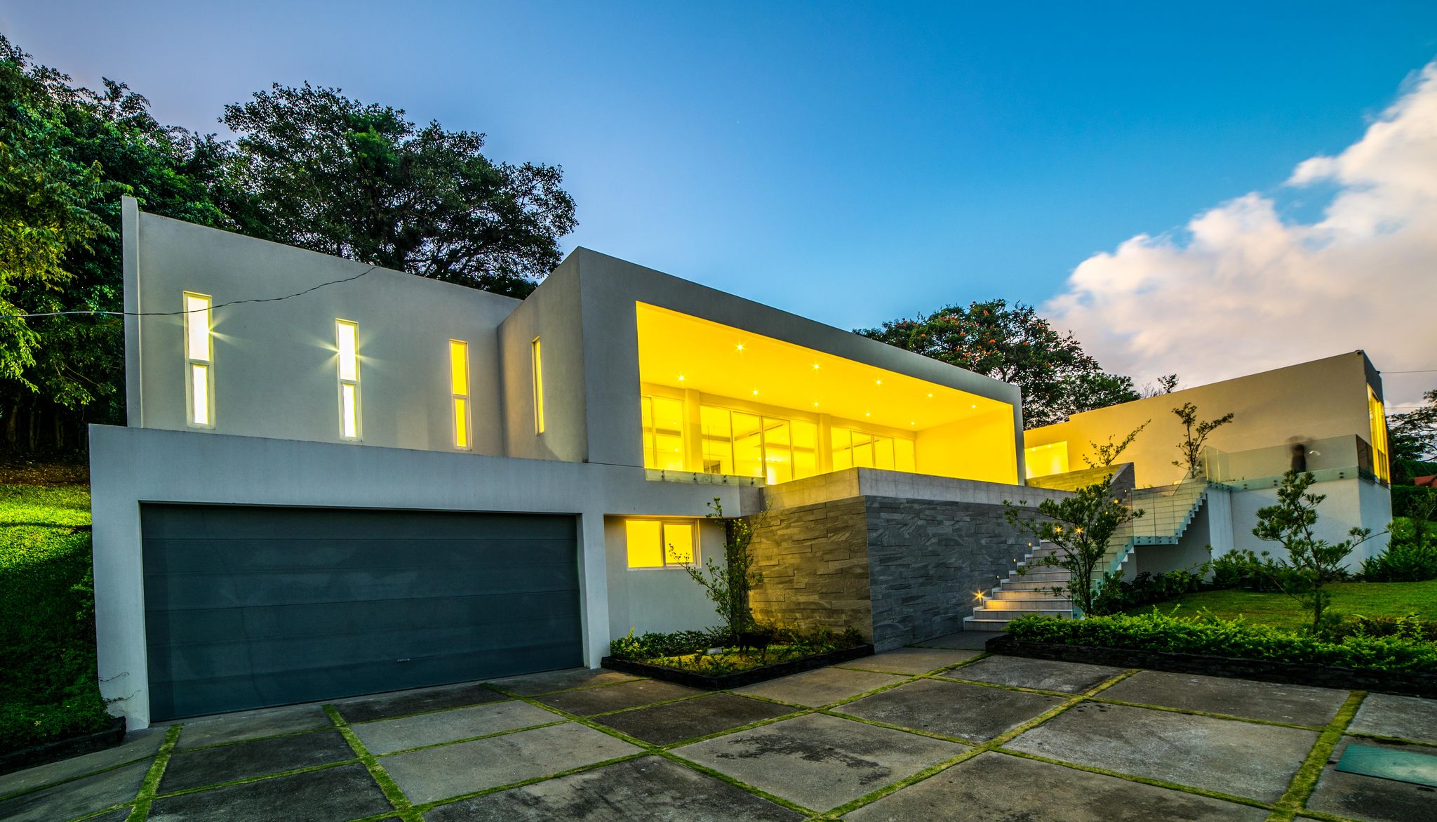 4 bed Single Family Homes For Sale in Escazu, San Jose - thumb 4