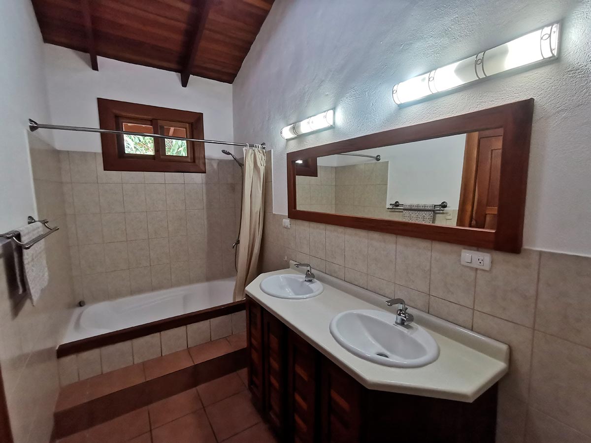 3 bed Single Family Homes For Sale in Atenas, Alajuela - thumb 22