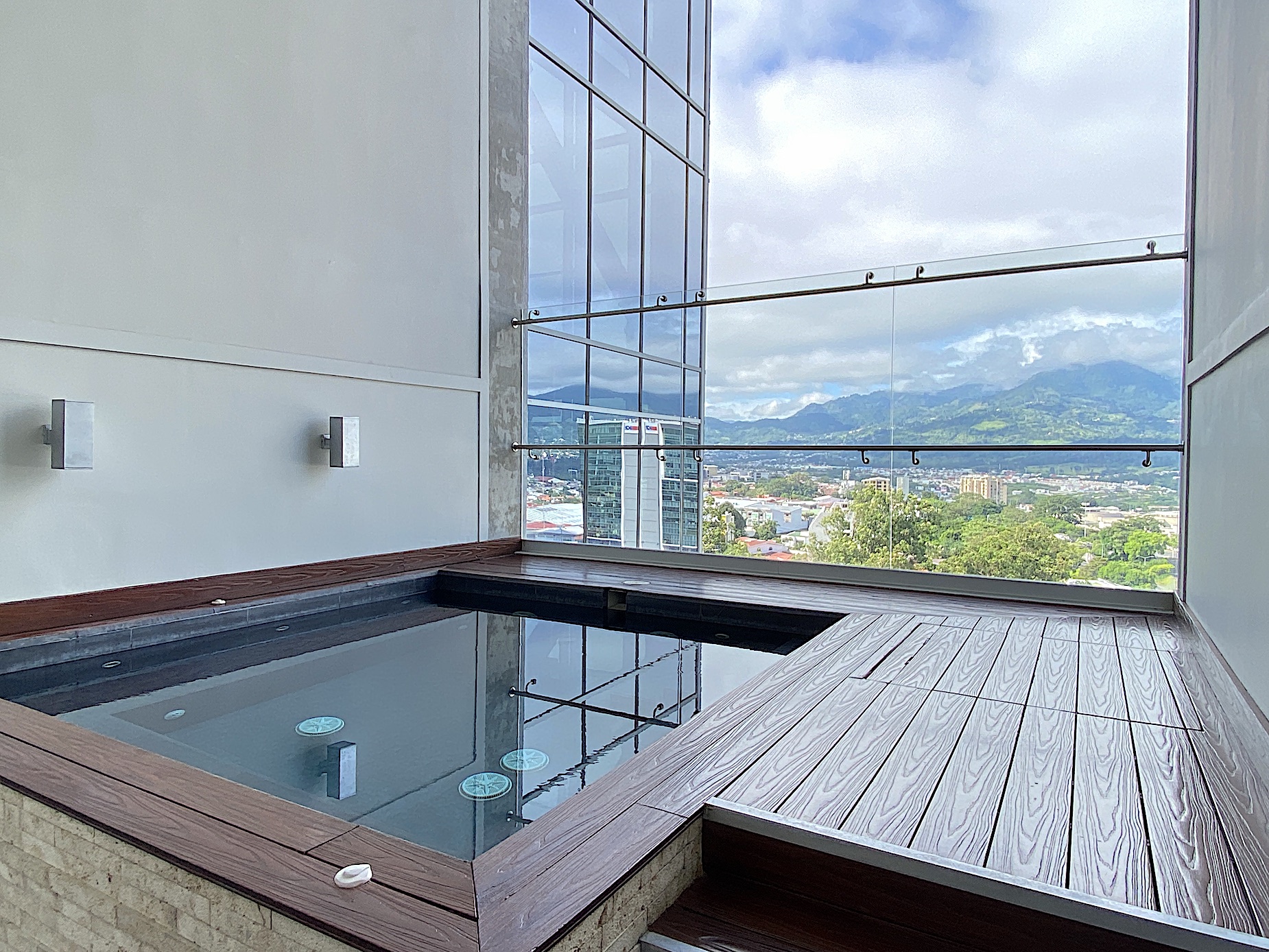 2 bed Apartment For Sale in Rohrmoser, San Jose - thumb 4