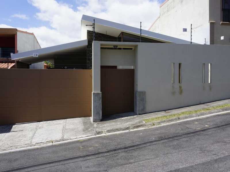 3 bed Single Family Homes For Sale in Curridabat, San Jose - 1