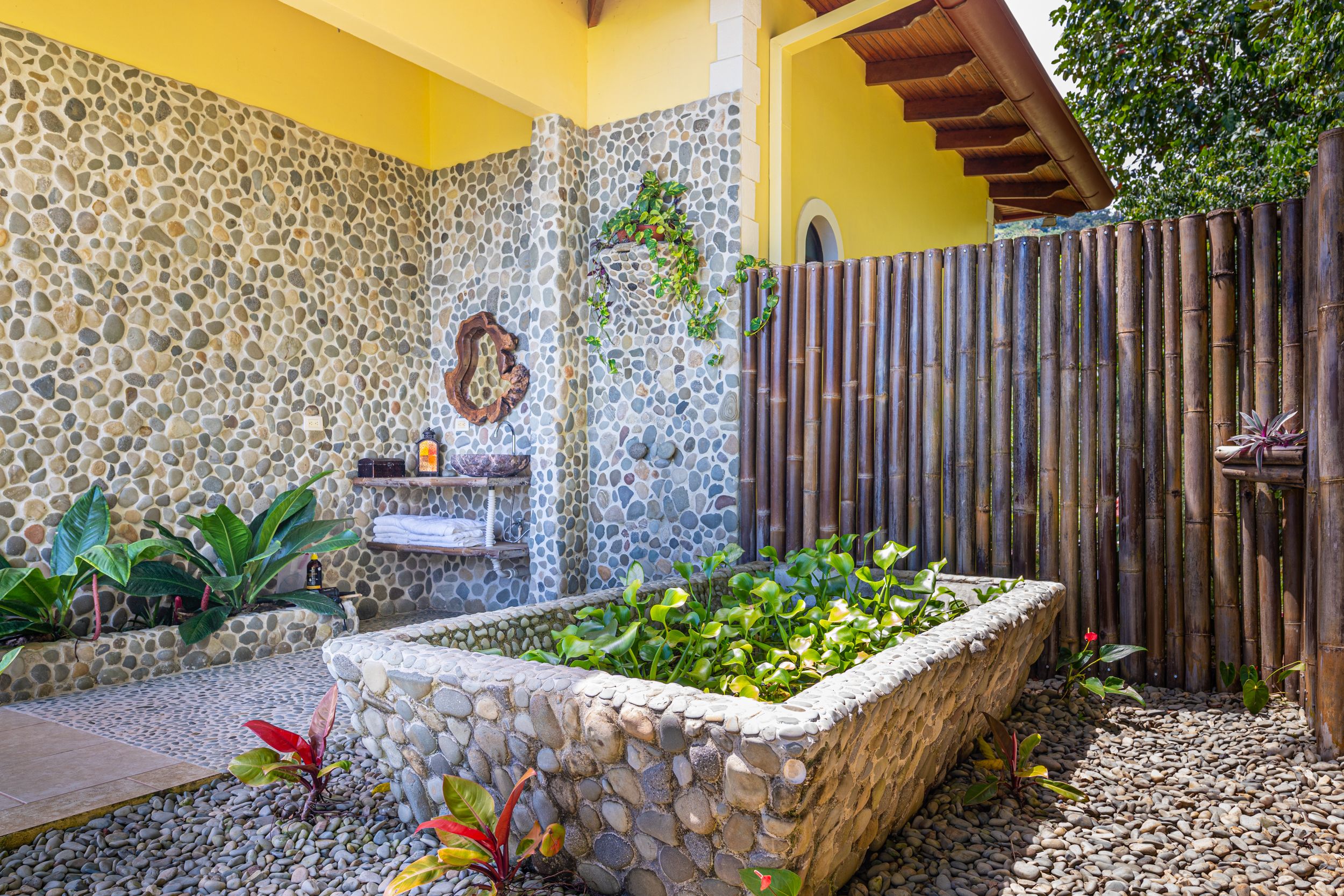 6 bed Single Family Homes For Sale in Ojochal, Puntarenas - thumb 20