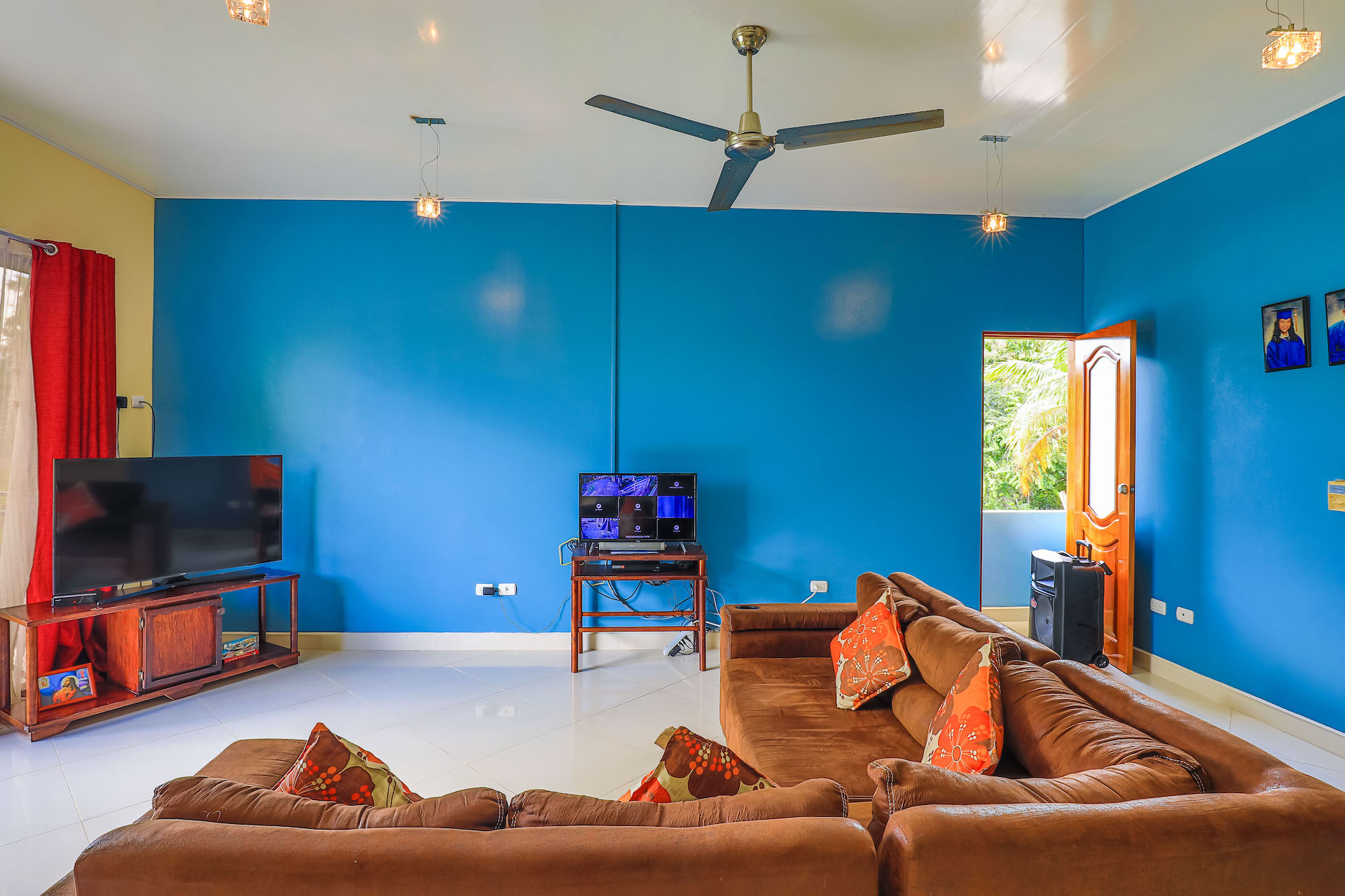 4 bed Single Family Homes For Sale in Quepos, Puntarenas - thumb 10