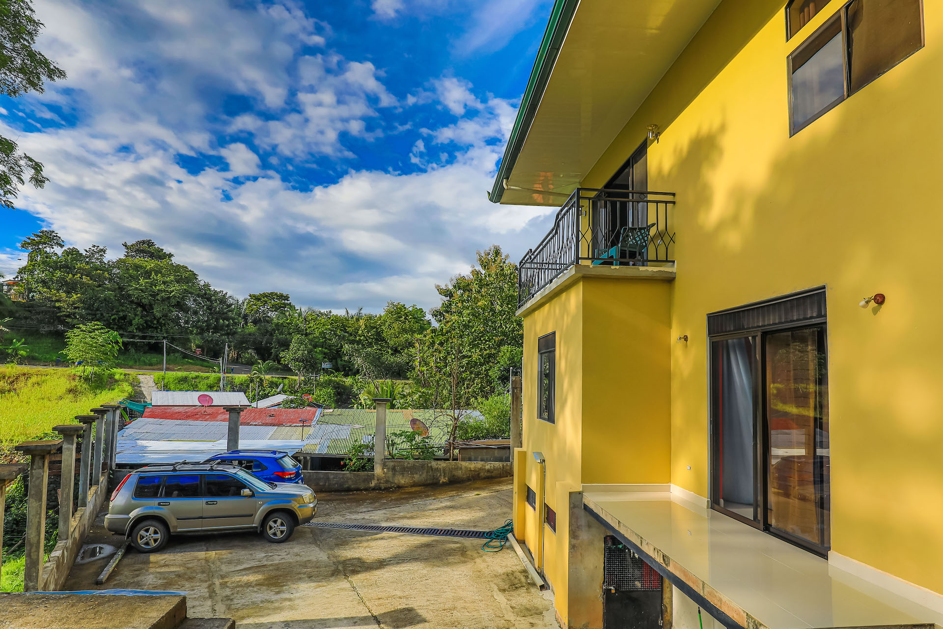 4 bed Single Family Homes For Sale in Quepos, Puntarenas - thumb 1