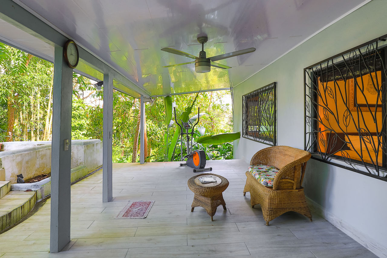 4 bed Single Family Homes For Sale in Manuel Antonio, Puntarenas - thumb 5