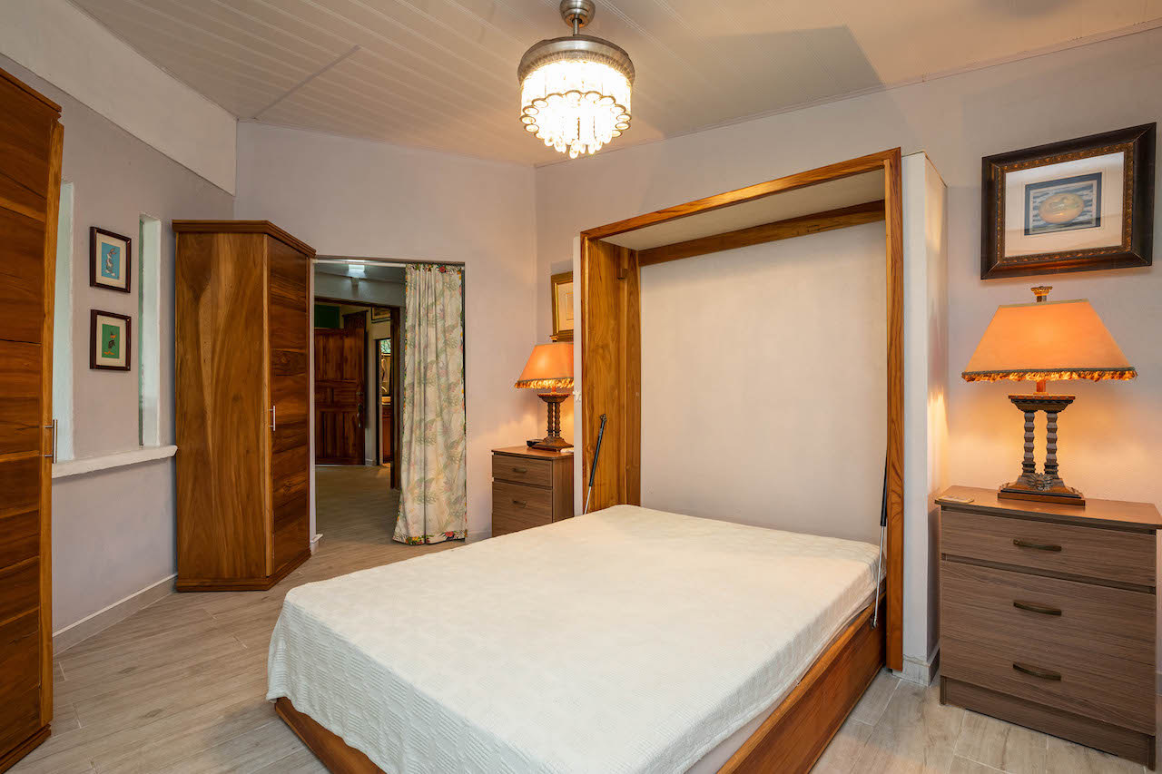 4 bed Single Family Homes For Sale in Manuel Antonio, Puntarenas - thumb 8